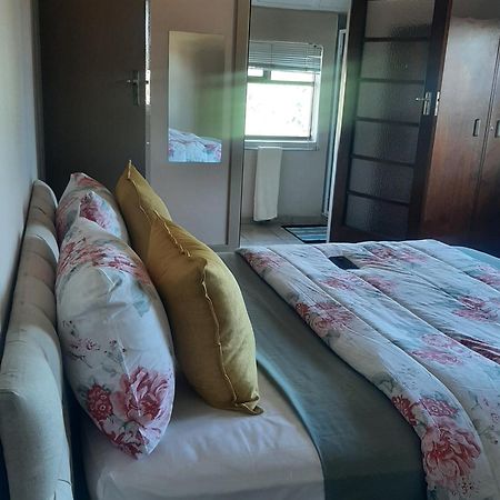 Triple S Guest House 케이프타운 외부 사진